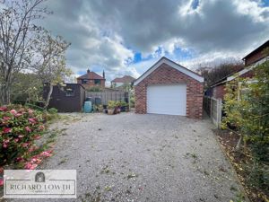 Detached Garage & Parking- click for photo gallery